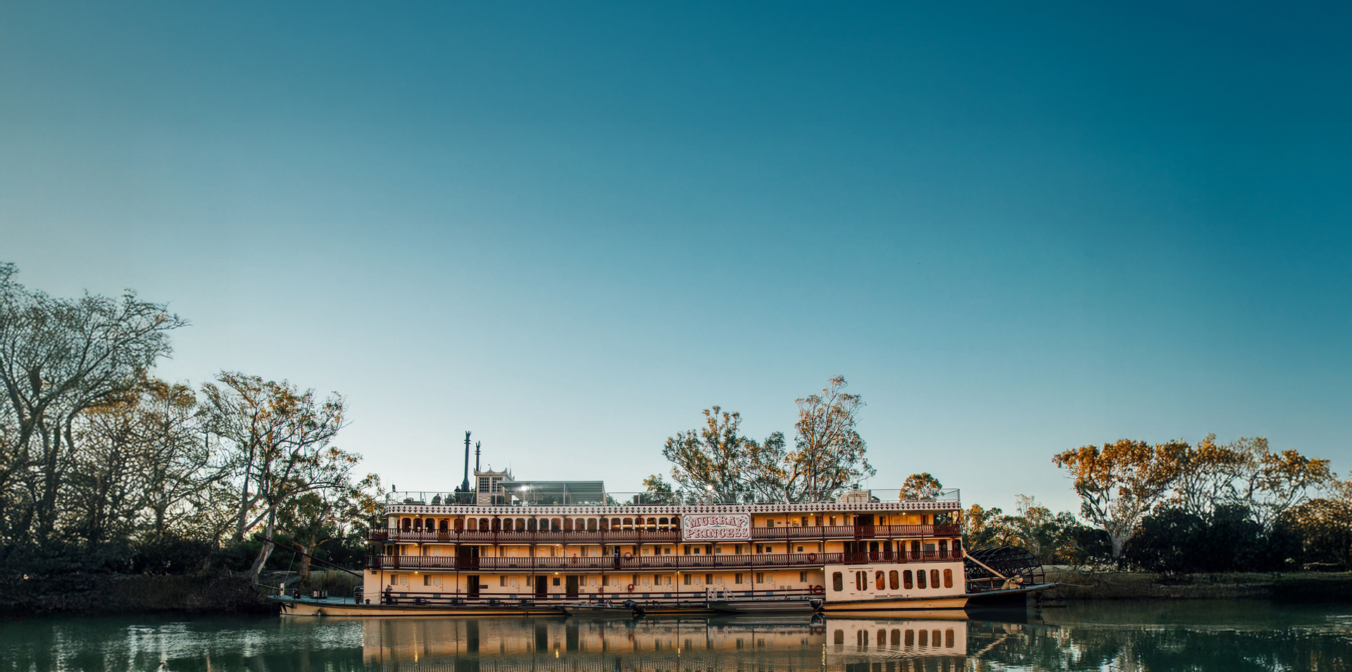 Murray Princess River Cruise, Aida Opera & Adelaide Retreat